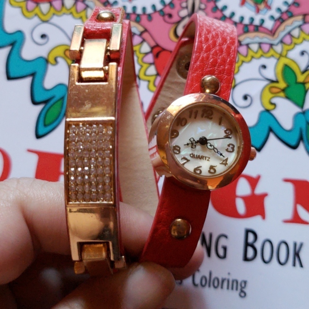New fashion leather red watch